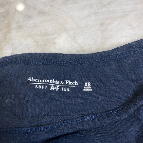 Navy Blue Soft A & F Tee - Picture 3 of 3